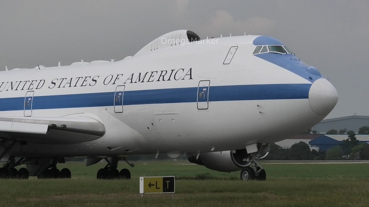 02/11/2025 Kuala Lumpur - Subang Airport (SZB/WMSA)