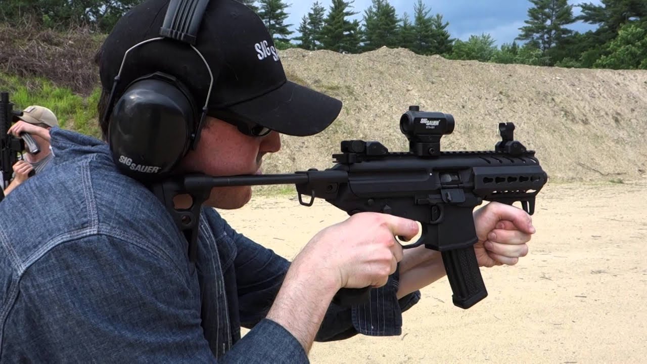 9-мм пистолет-пулемет SIG MPX на стрельбище 2
