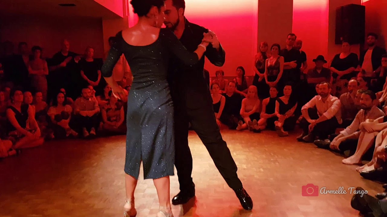 Jonathan Saavedra & Clarisa Aragón ❤ Arrabal (Osvaldo Pugliese) @ Paris - Milonga El Garrón