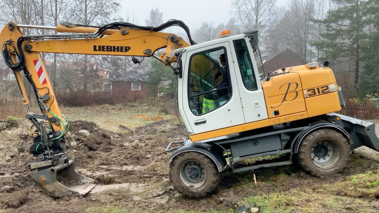 Köp Grävmaskin Liebherr A 312 Litronic på Klaravik