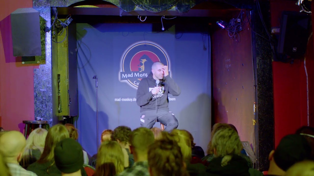#11 030 Comedy Live Stand Up Comedy Show mit Daniel Luis