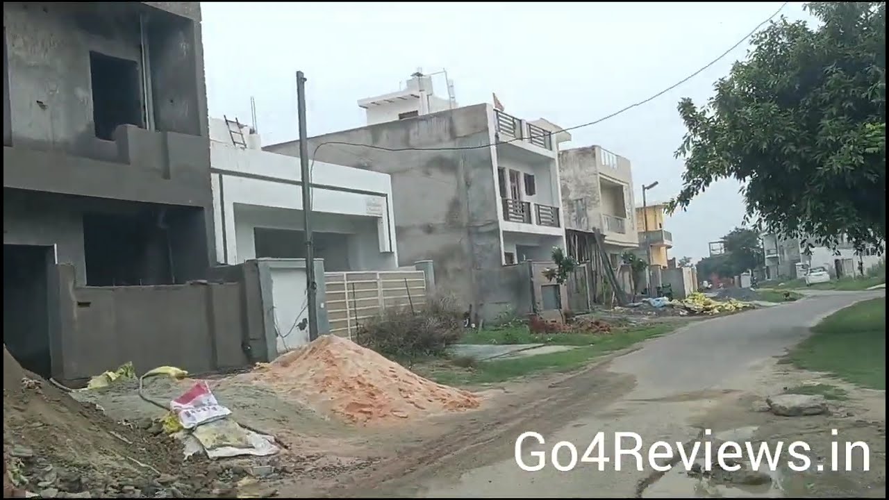 Gaur Yamuna City - complete tour - Plots Villas Apartments Suites