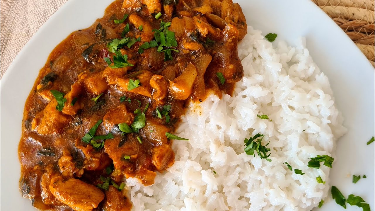 SIMPEL RIJST GERECHT MET KIP IN CHILLI KETJAP SAUS ( NO SOUND )