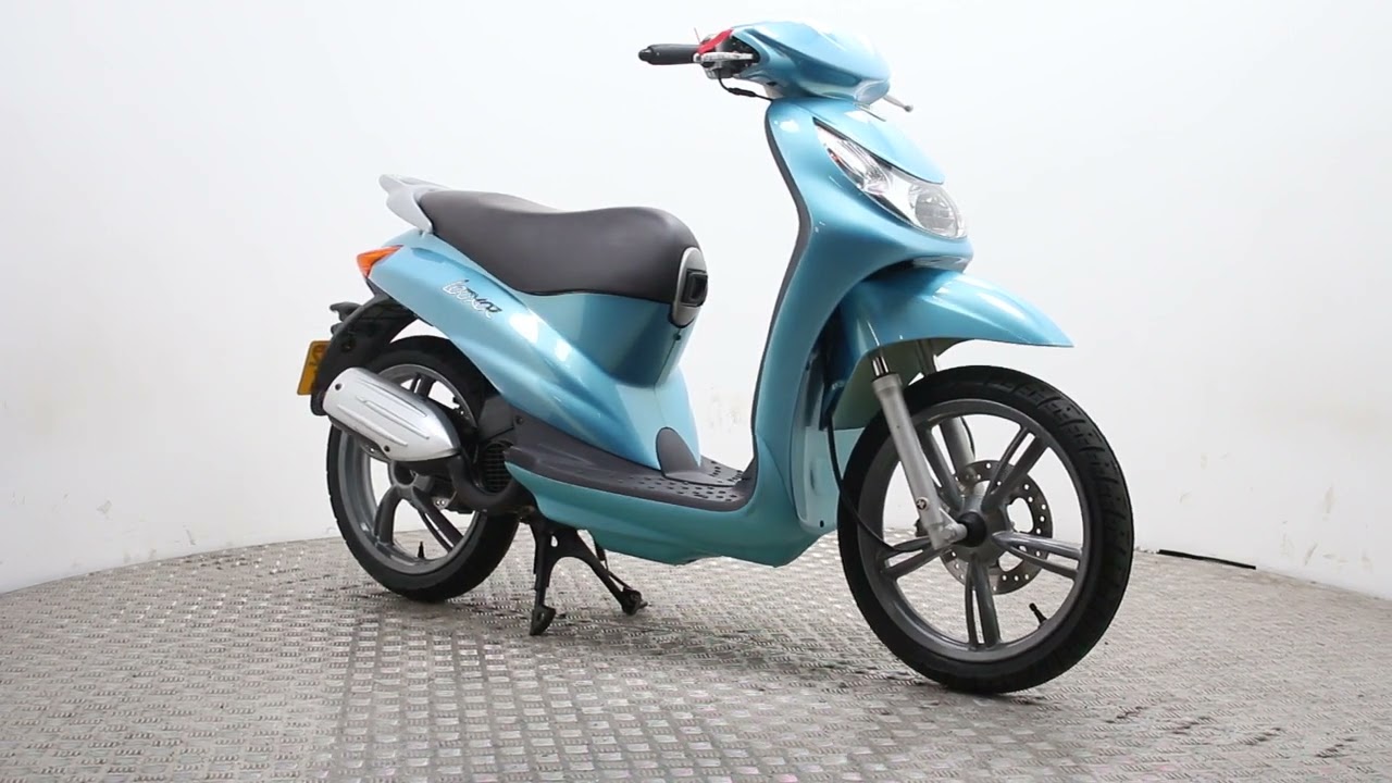 2003 Peugeot Looxor 100