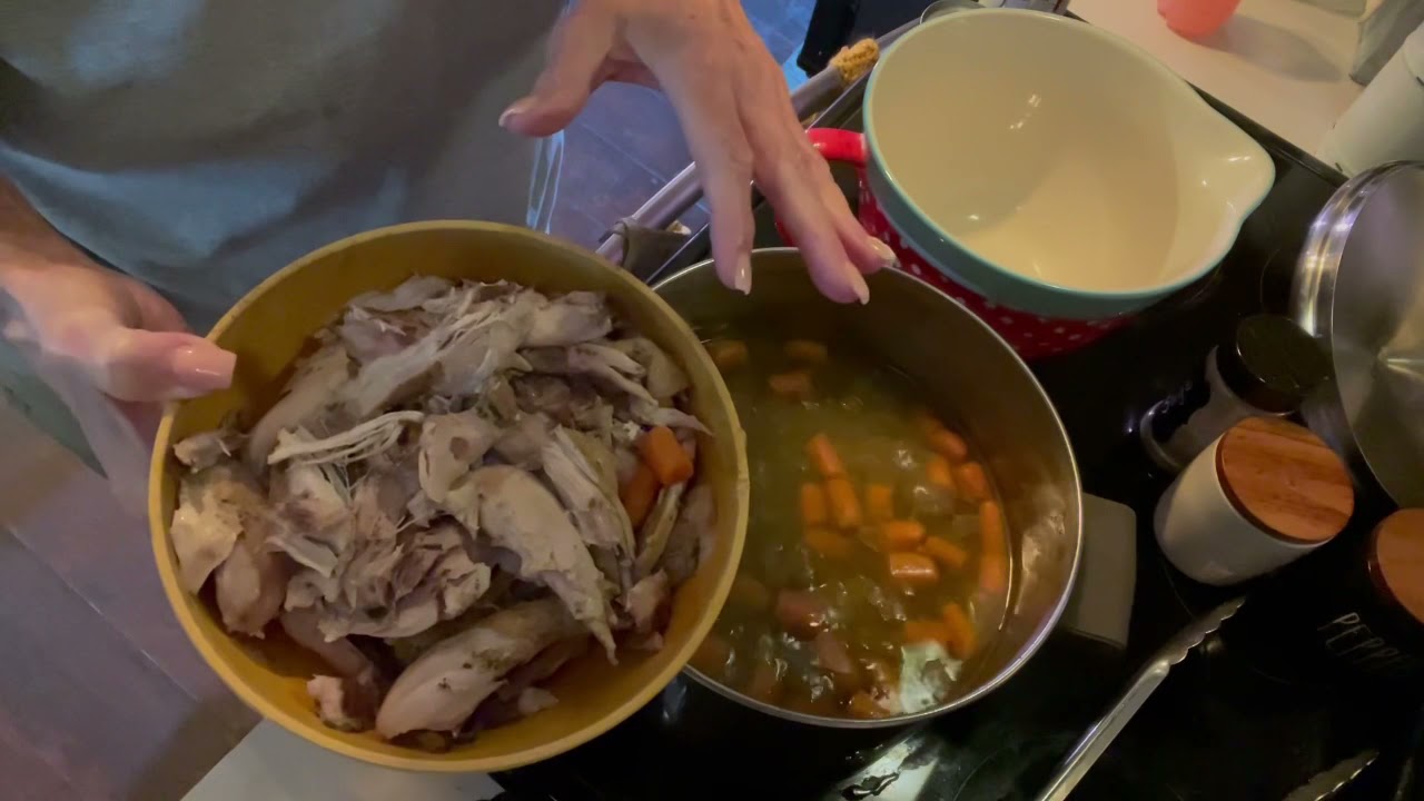 Chicken And Dumplings Recipe 🐓 Southern Comfort Food!