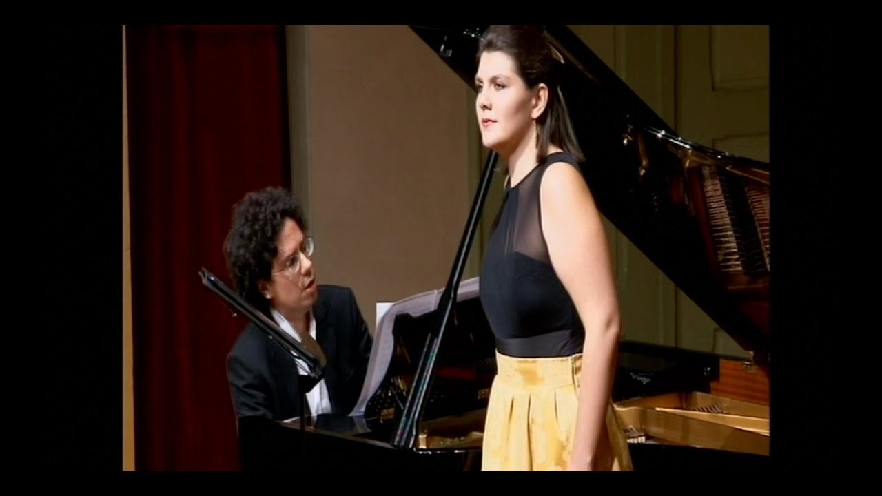 R. Schumann: Mondnacht (op.39/V) - Sophie Rennert & Sascha El Mouissi