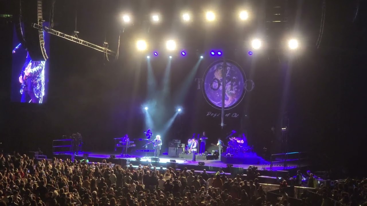 TOTO - I'll Supply The Love - Palacio De Los Deportes (Mexico City, Mexico) - 2025-12-16