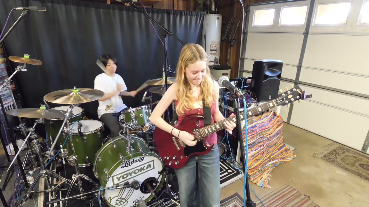 Blind (live video) ft. YOYOKA