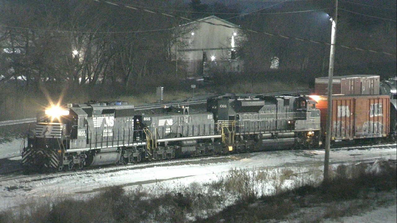 NS DL22 with NS 6200, NS 855, and NS 1066 NYC Heritage Unit in Lafayette, Indiana