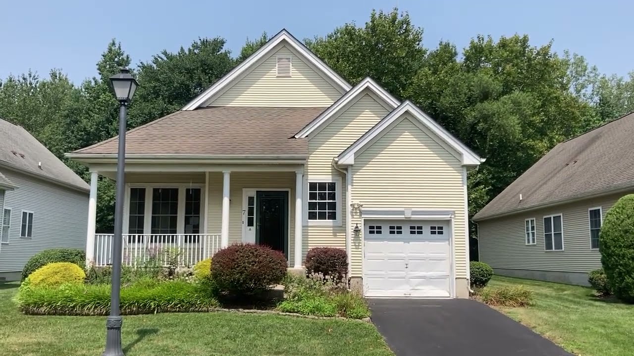 7 Swallow Dr., 55+ Evergreen at Hamilton Below Market, large boxwood model video walk-through tour