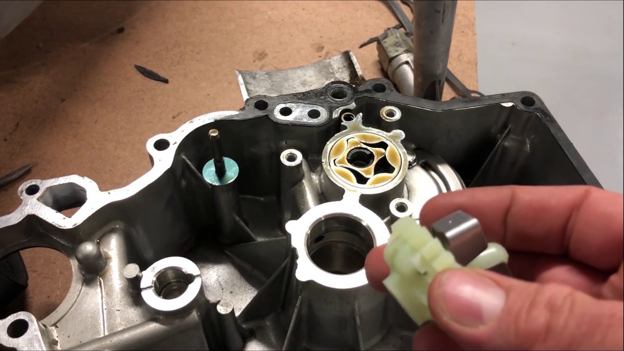 John Deere 345 Plastic cam - FD590V Internal Parts - Part 2/2