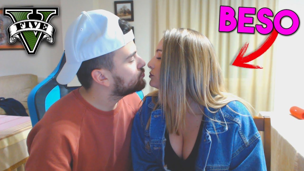 ME DA UN BESO SI GANO LA CARRERA! - GTA V ONLINE