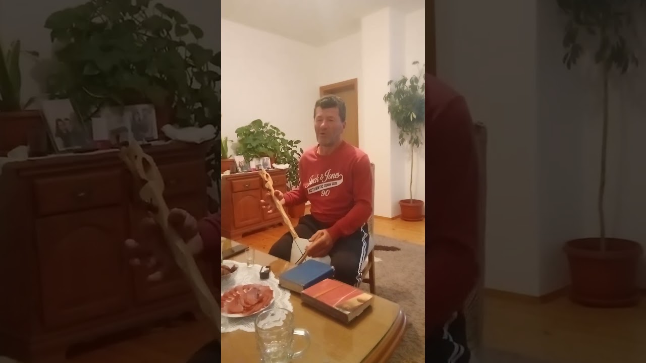 Guslar  Petar Andrijašević