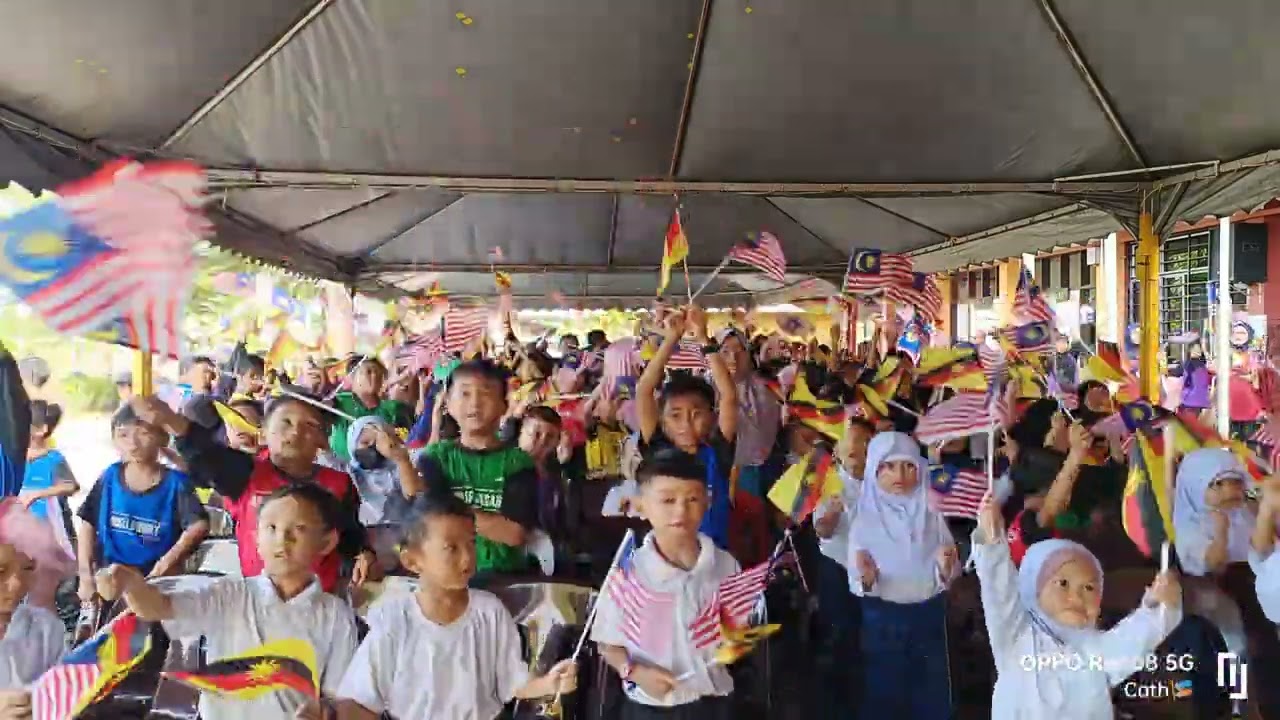 Lagu Patriotik Keranamu Malaysia sempena Majlis Pelancaran Bulan Kemerdekaan SK Asajaya Ulu