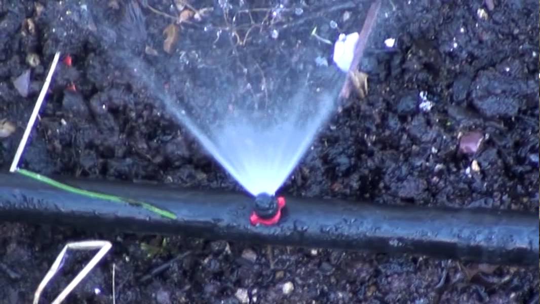 Micro sprinkler 145L/H red 90 degree