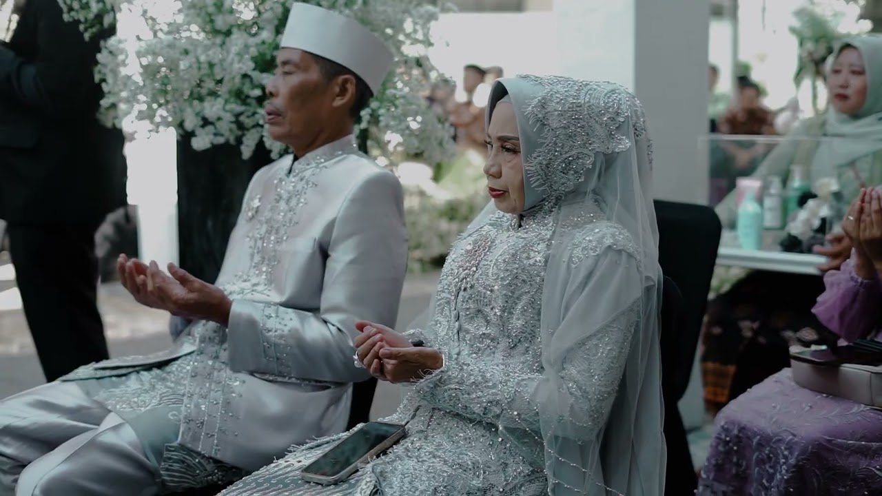 Dari Pernikahan Fifi dan Dede