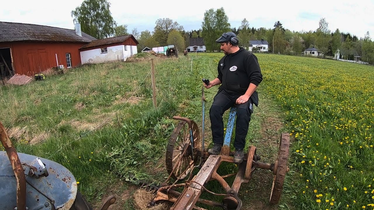 Jag har fått tag i en slåtterbalk till häst!