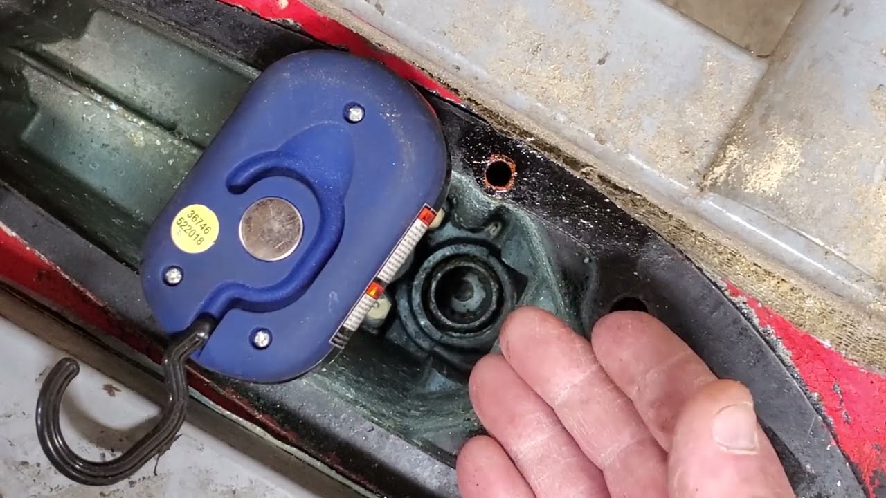 Alpha One Upper gearcase driveshaft seal replacement