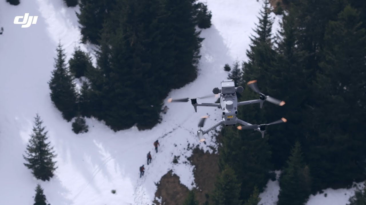 Bergrettung in den Alpen | DJI Matrice 4T mit W&auml;rmebildkamera und Nachtsichtmodus