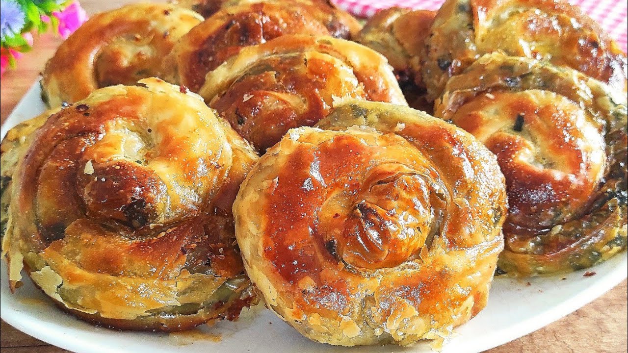 🏆 KAÇ TEPSİ YAPSANIZ HEPSİ FIRINDAN ÇIKTIĞI GİBİ BİTER 😋 ISPANAKLI BÖREK TARİFİ ‼️KOLAY VE LEZZETLİ