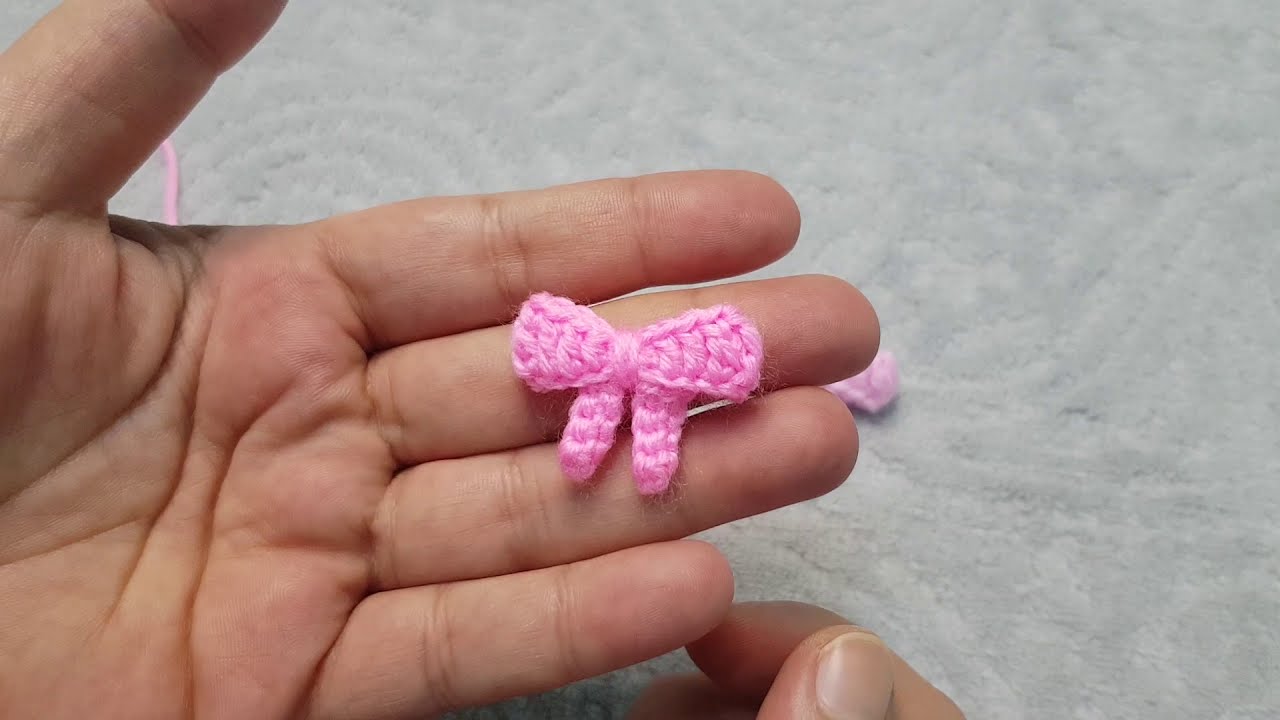 kolay örgü fiyonk yapımı /örgülerinizi süslemek için minyatür fiyonk
