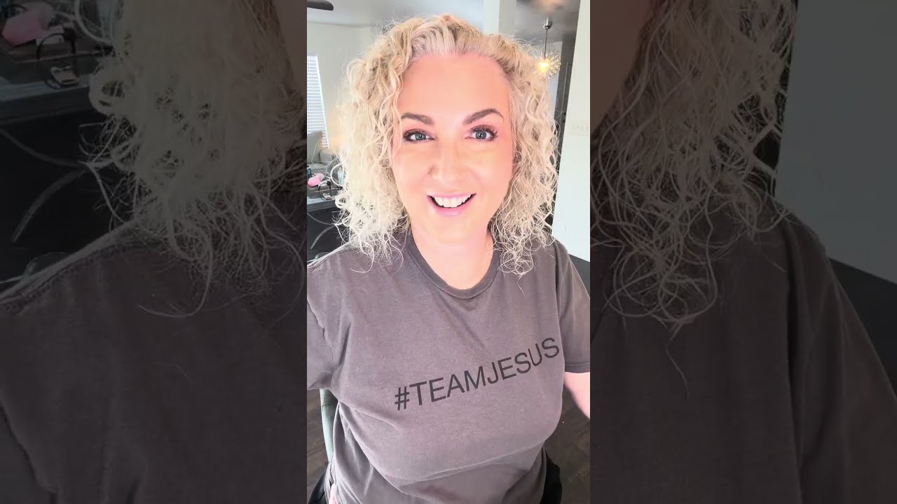 Любовь витает в воздухе. 👰🏽‍♀️✝️🤵🏻‍♂️~Пророческое слово~