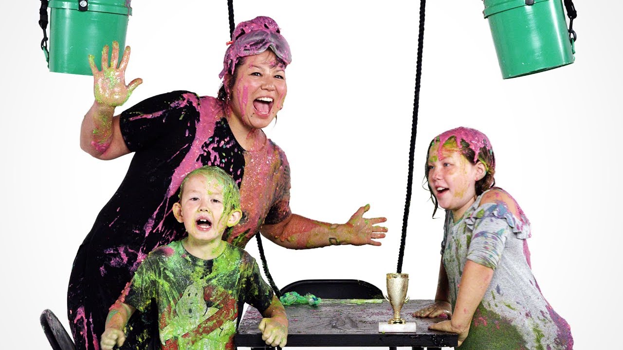 Desmond's Family Gets Slimed! | Partners in Slime | HiHo Kids