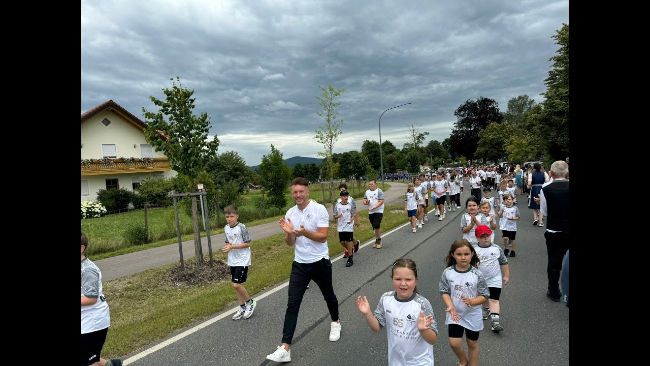 Festzug am Gründungsfest der SpVgg Windischbergerdorf am 30.06.2024