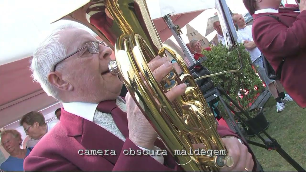 6984 Filmportret – Jozef Van de Velde - ‘Vingers dansen op drie ventielen’./FPJVDV-FP15