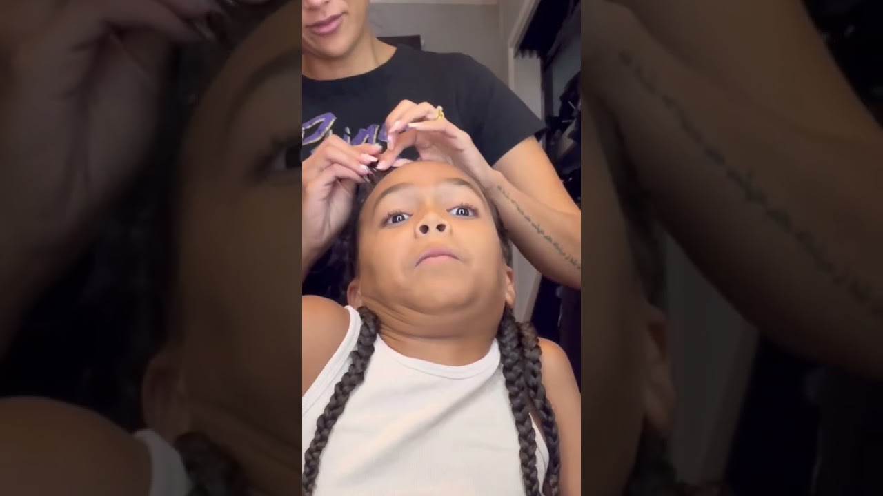 Doing D&eacute;j&agrave;&rsquo;s hair. 4 cornrows #hairstyle #mumanddaughter