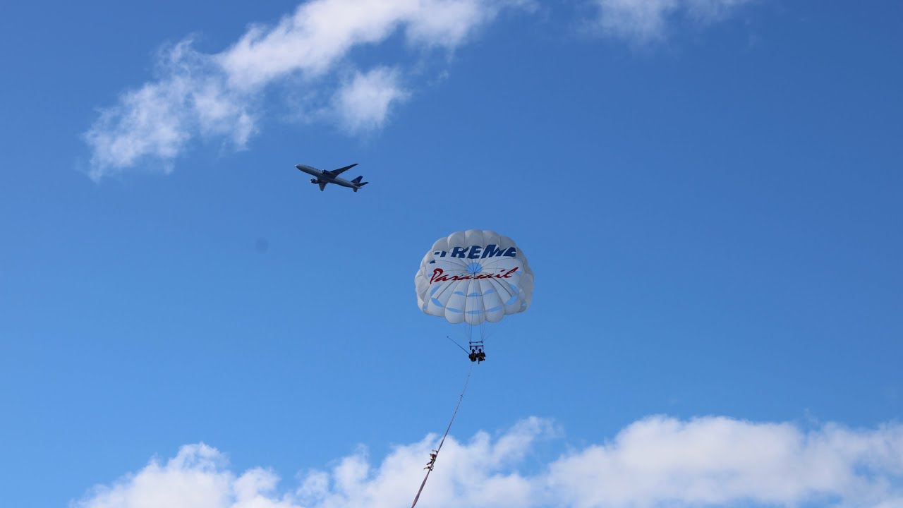 parasailing (a 360 video)