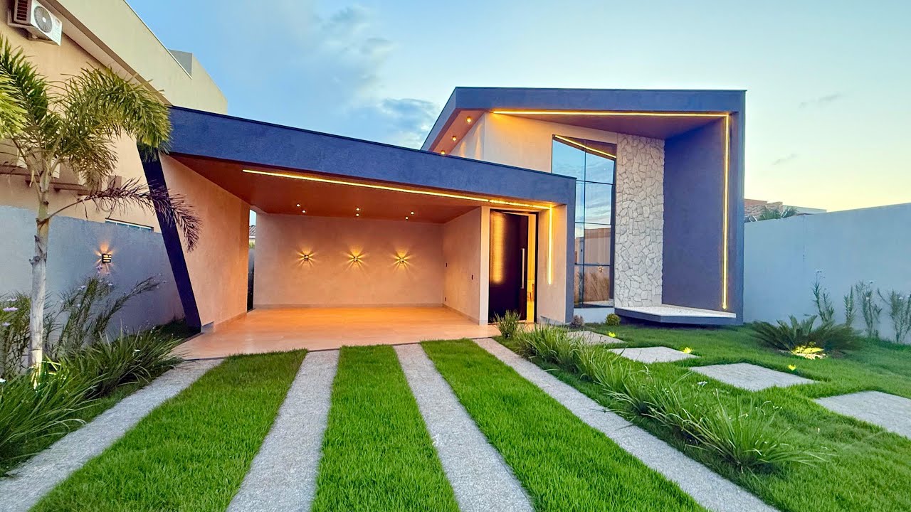 CASA SURREAL de LINDA com 4 Suítes, MOBILIADA, com ADEGA, PISCINA e SAÚNA, em Condomínio Brasília/DF