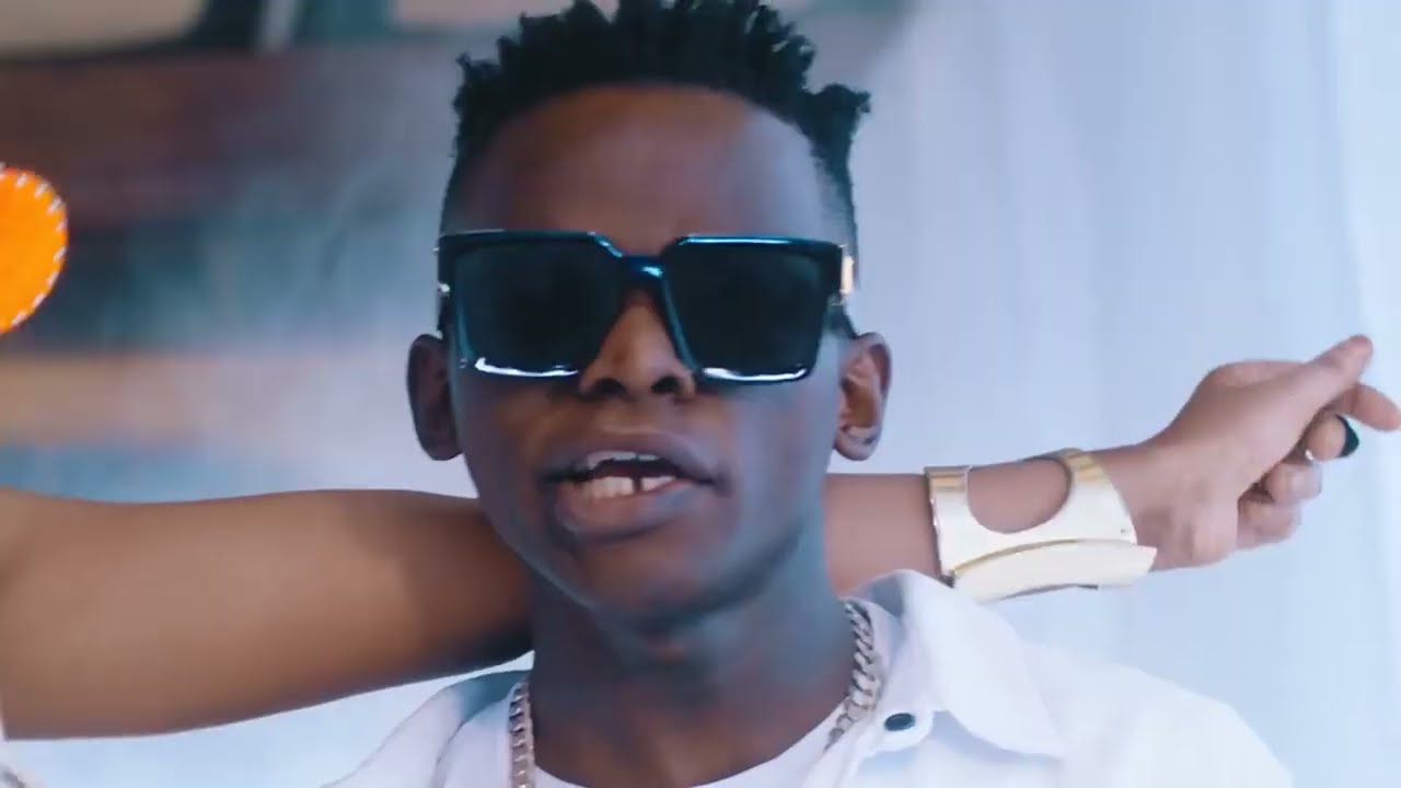 John Blaq - Follow (Afroextended) 1080p
