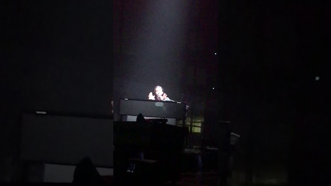 Marco Mengoni Conegliano 15 novembre 2019.