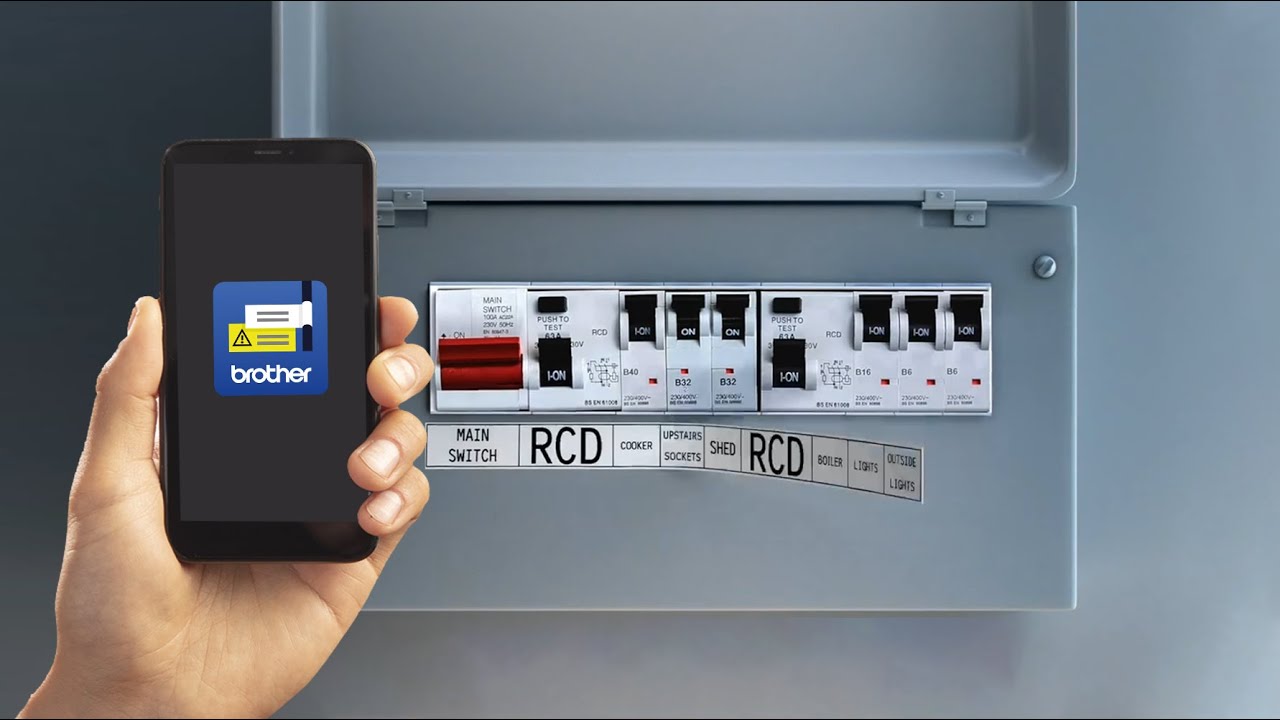 Brother - Cómo crear etiquetas para un panel frontal con la rotuladora PT-E920BT Cube Pro