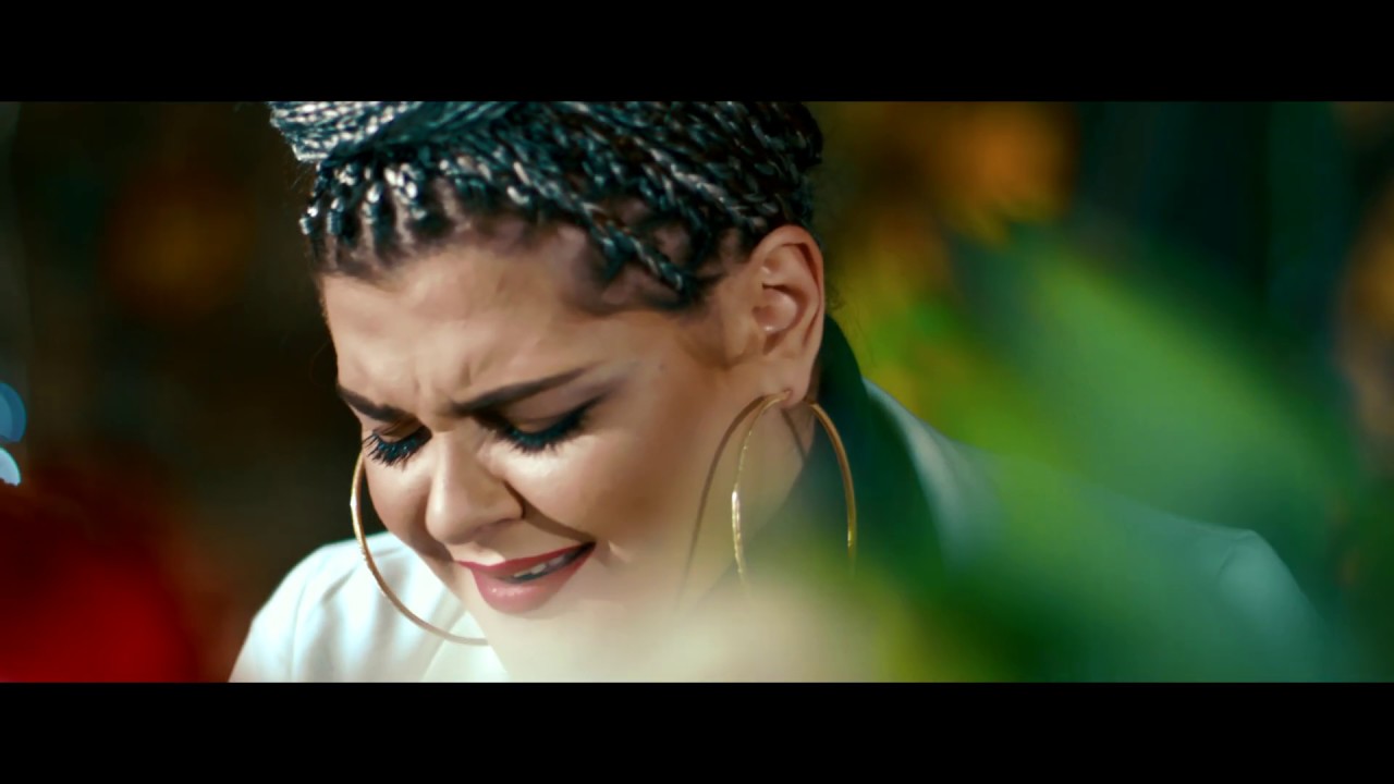Alexandra Crisan - Alerg | Official Video