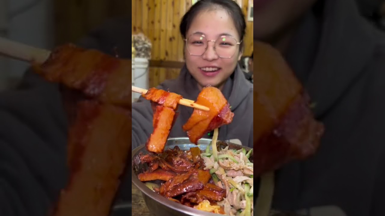 十二块钱的自助盒饭还要什么自行车#东北自助盒饭