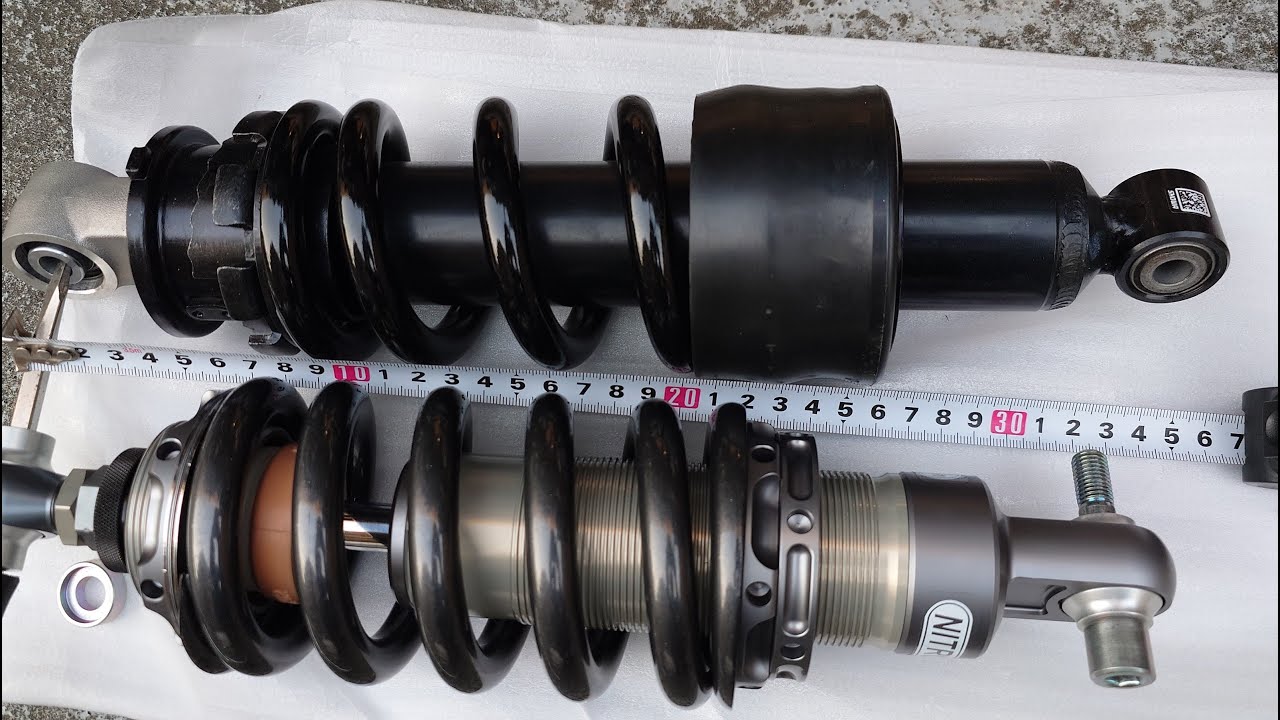 HONDA CB650R CBR650R LOW down by NITRON NTR-R1 rear Shock LOW VERSION　ローダウン手順 その３ ～ローダウンリアサスペンション交換