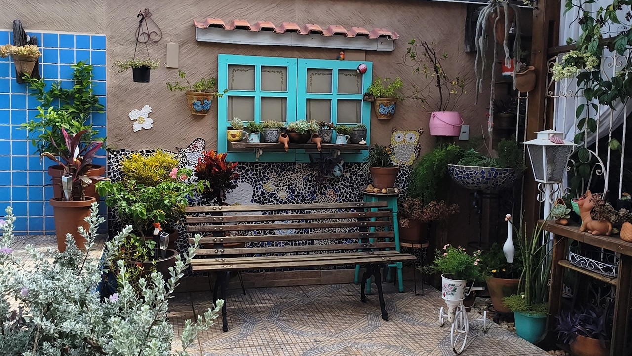 Manhã cuidando das verdinhas #plantas #quintal #donadecasa #vlog #50代 #60代 #gardenplants #decoração 