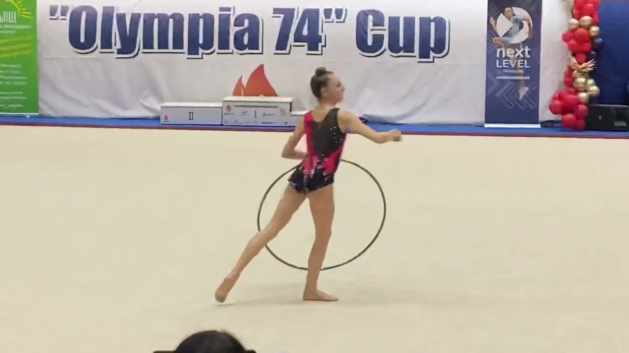 Palazzo Vittoria 🇮🇹 makes an action packed 🕷-girl hoop routine. Olympia 74 Cup 2026 