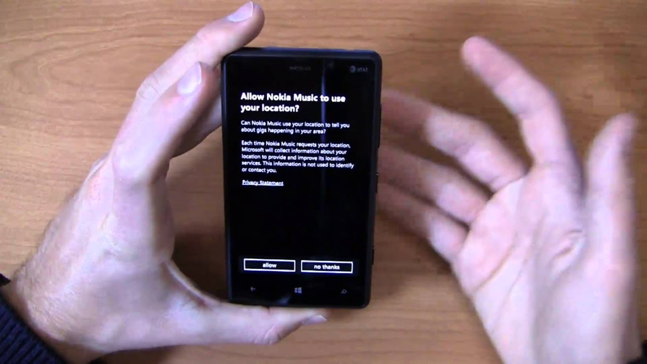 Nokia Lumia 820 Unboxing