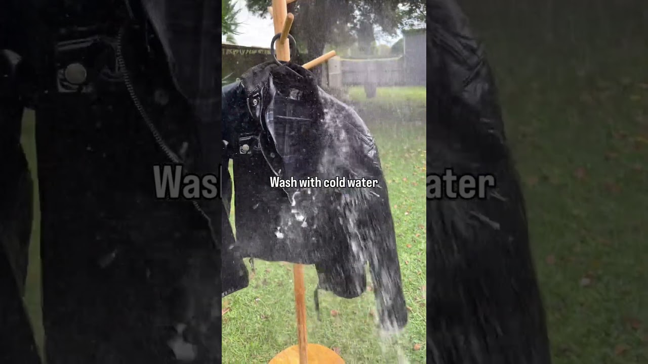 How to restore a mildewed waxed cotton jacket. Belstaff racemaster. Barbour jacket #barbour