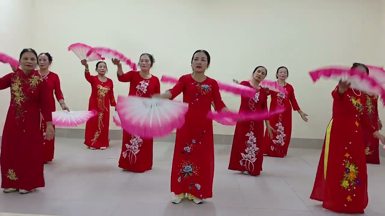 Hội làng quê em
