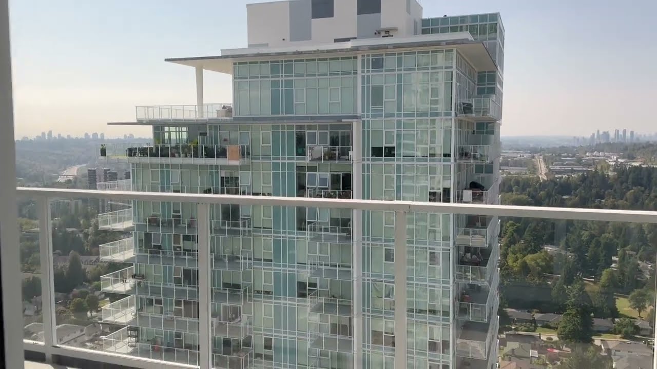 Lougheed Heights - Burquitlam 1 Bedroom w/ Parking, Locker, Balcony, Lovely Views