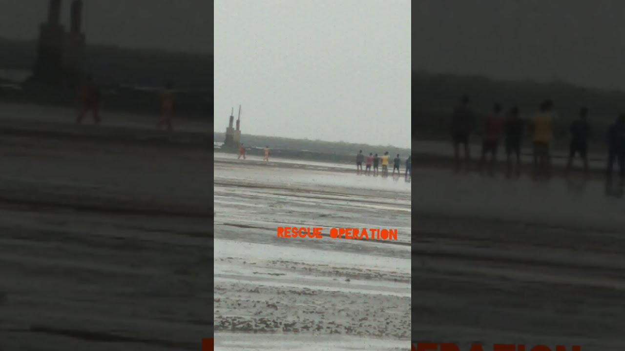 cyclone || At Wadrai || Rescue Operation || Barge GAL Constructor Boat ||