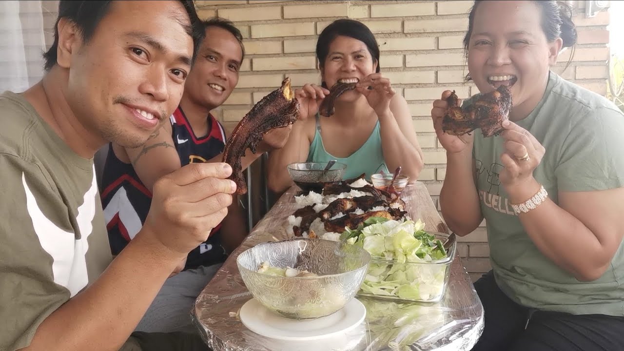 Inasal mukbang sa Balcony