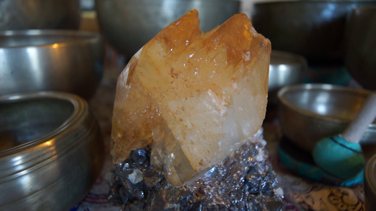 ~ Calcite and Sphalerite Meditation ~ w/Tibetan Bowls and Gongs ~ 15 min. ~