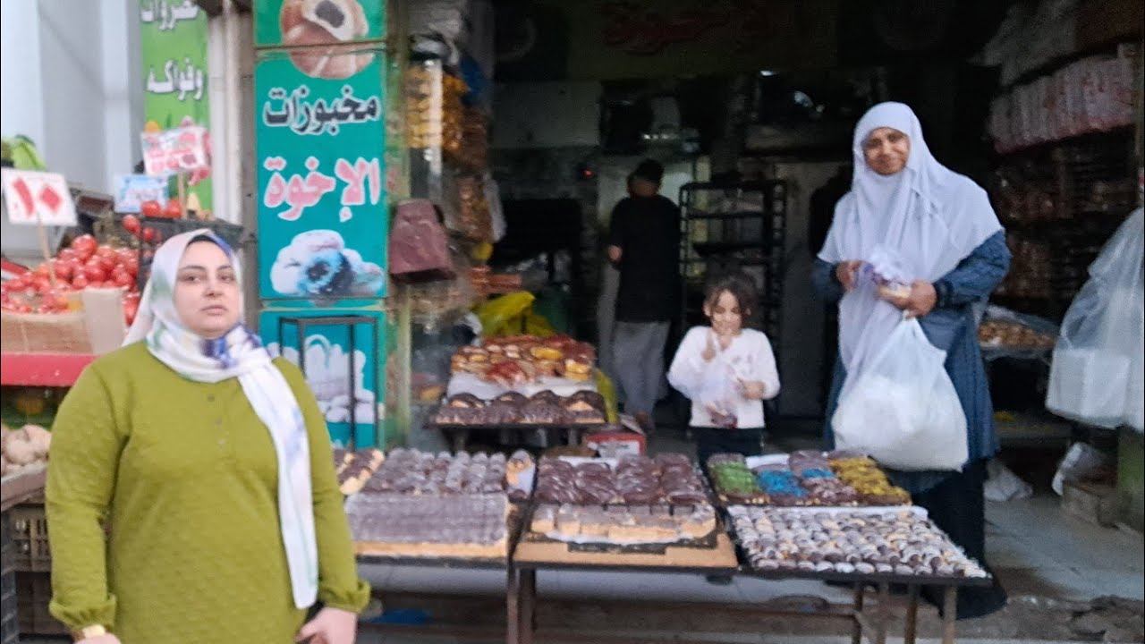 هبه واختي راحوا معايا عشان يشتر الفرش الجديد