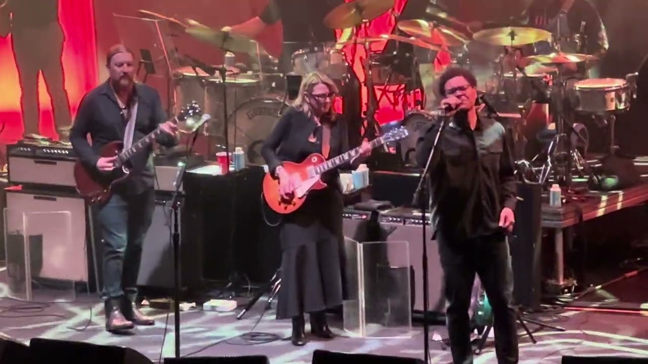 Tedeschi Trucks Band - Leavin' Trunk ~ Voluntary Slavery 3-1-24 Beacon Theater, NYC