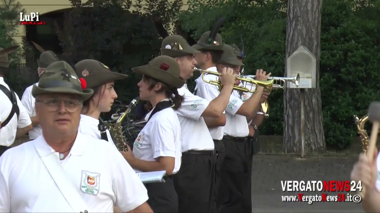 Banda Alpina di Orzano Udine - Carosello a Vergato Festa 40° Gruppo Alpini